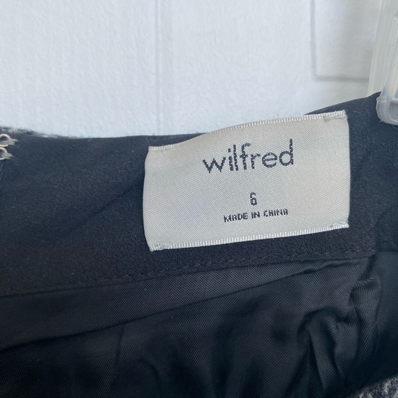 Aritzia Wilfred checkered print skirt in grey. Size 6. Great condition! - Picture 4 of 4